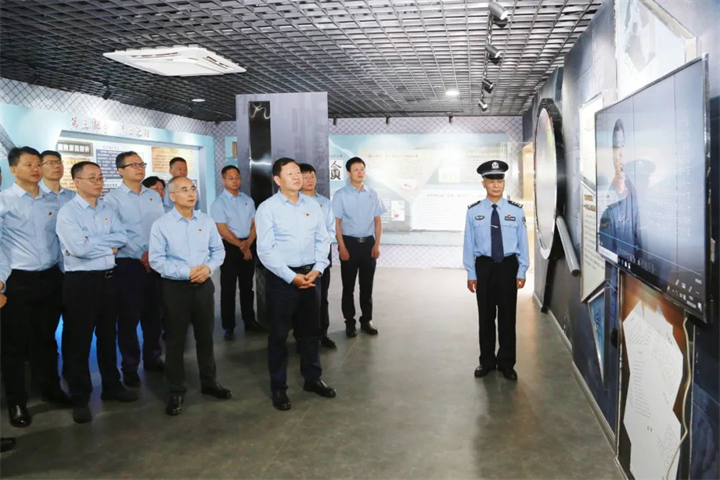 1662994646852210689.jpg 1662994646852210689.jpg